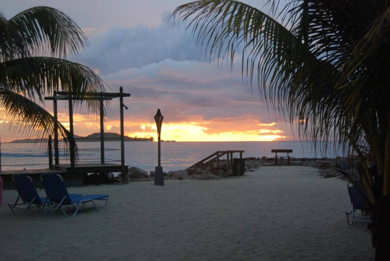 The Islander Hotel Grand Anse  Εξωτερικό φωτογραφία