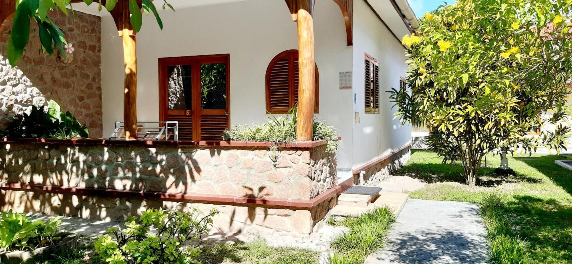 The Islander Hotel Grand Anse  Εξωτερικό φωτογραφία