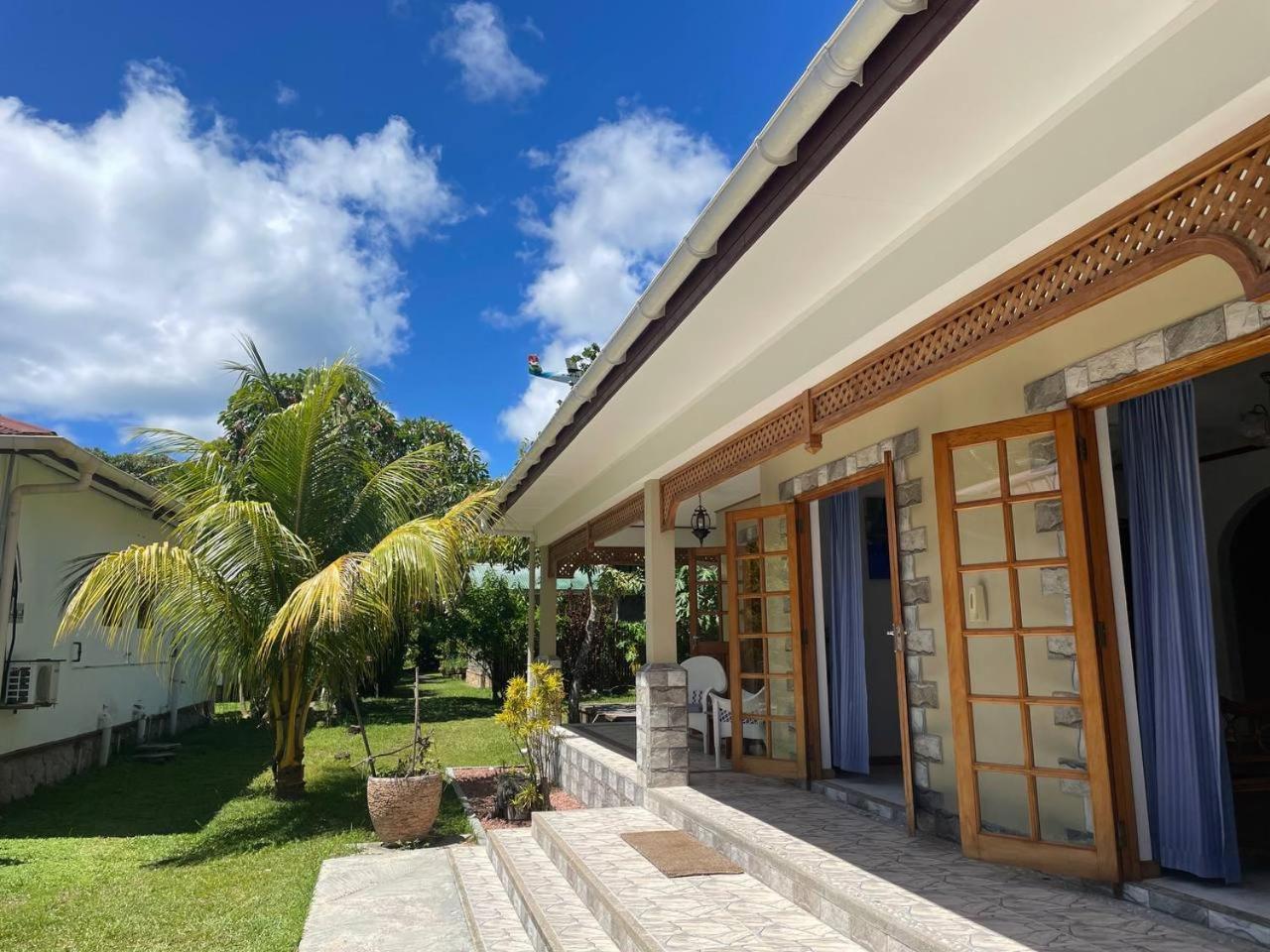 The Islander Hotel Grand Anse  Εξωτερικό φωτογραφία
