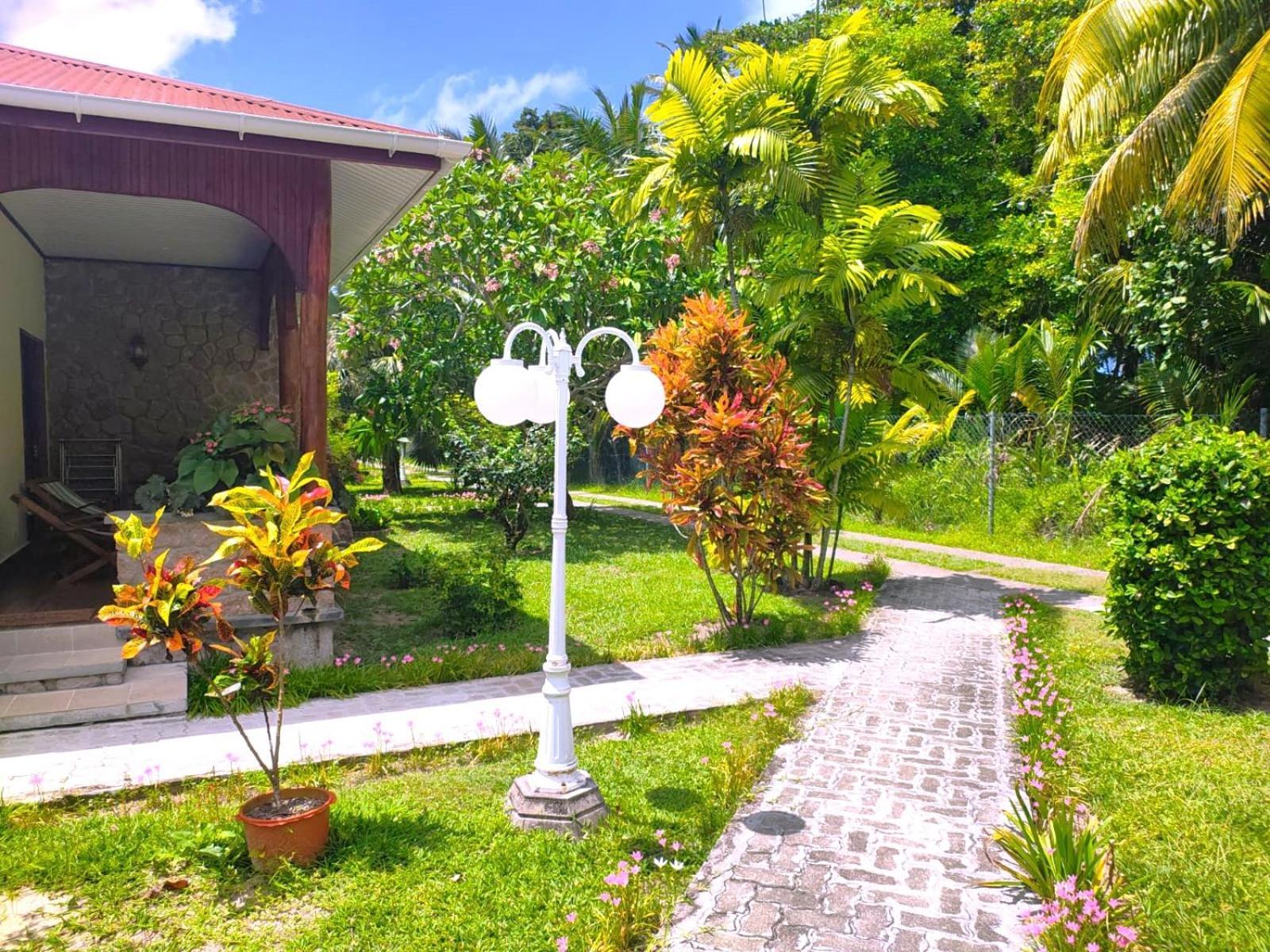 The Islander Hotel Grand Anse  Εξωτερικό φωτογραφία