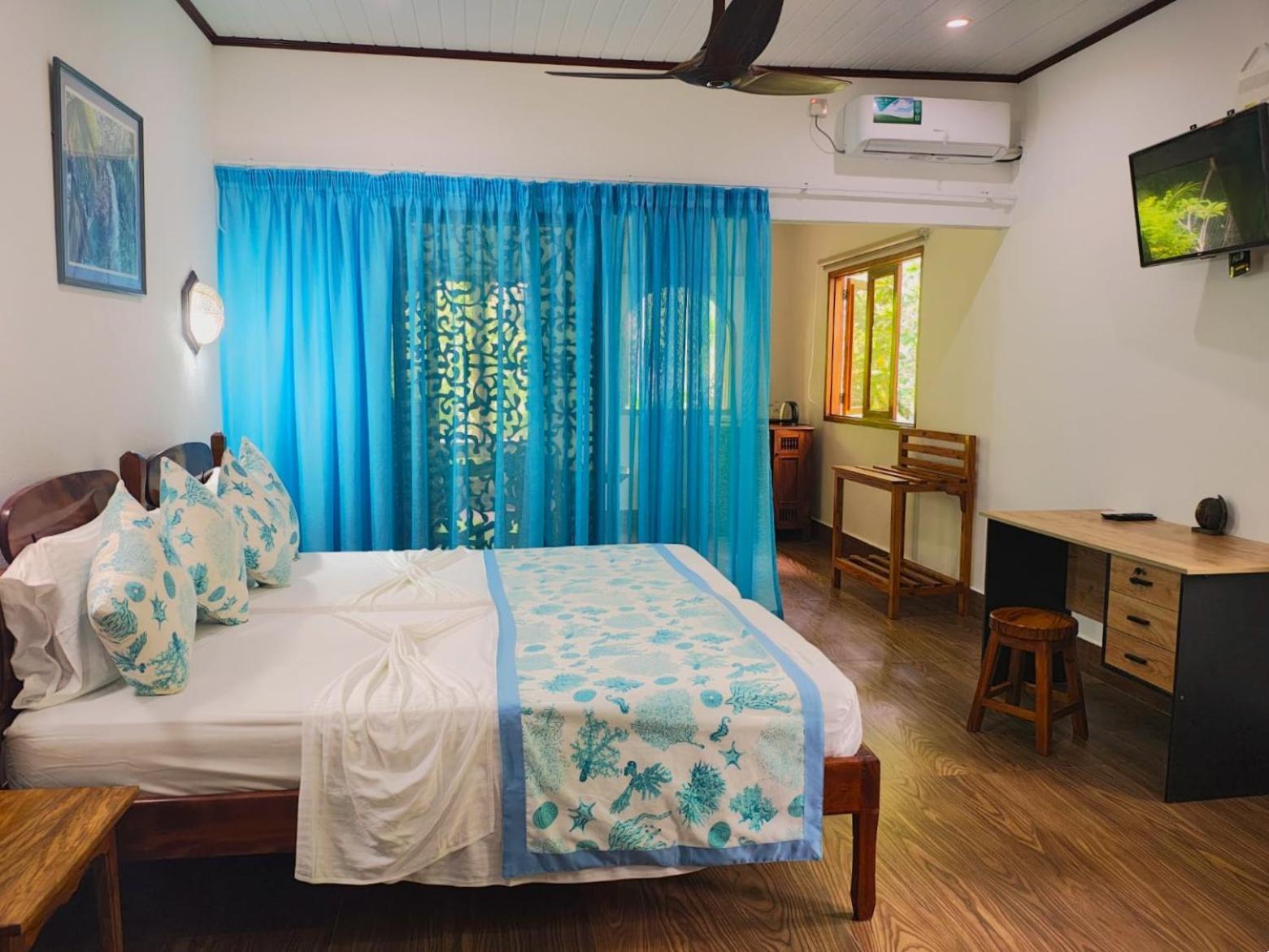 The Islander Hotel Grand Anse  Εξωτερικό φωτογραφία